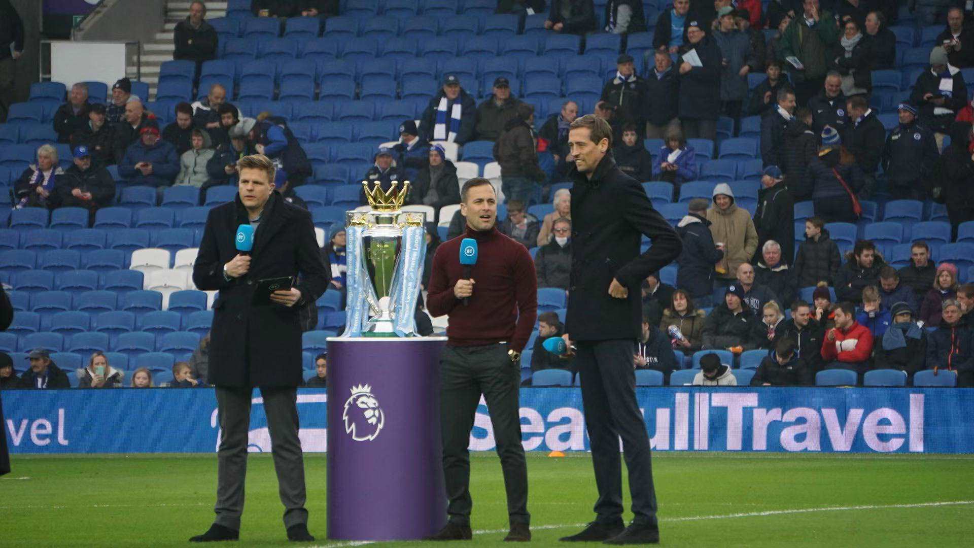 标志着他职 标志着他职